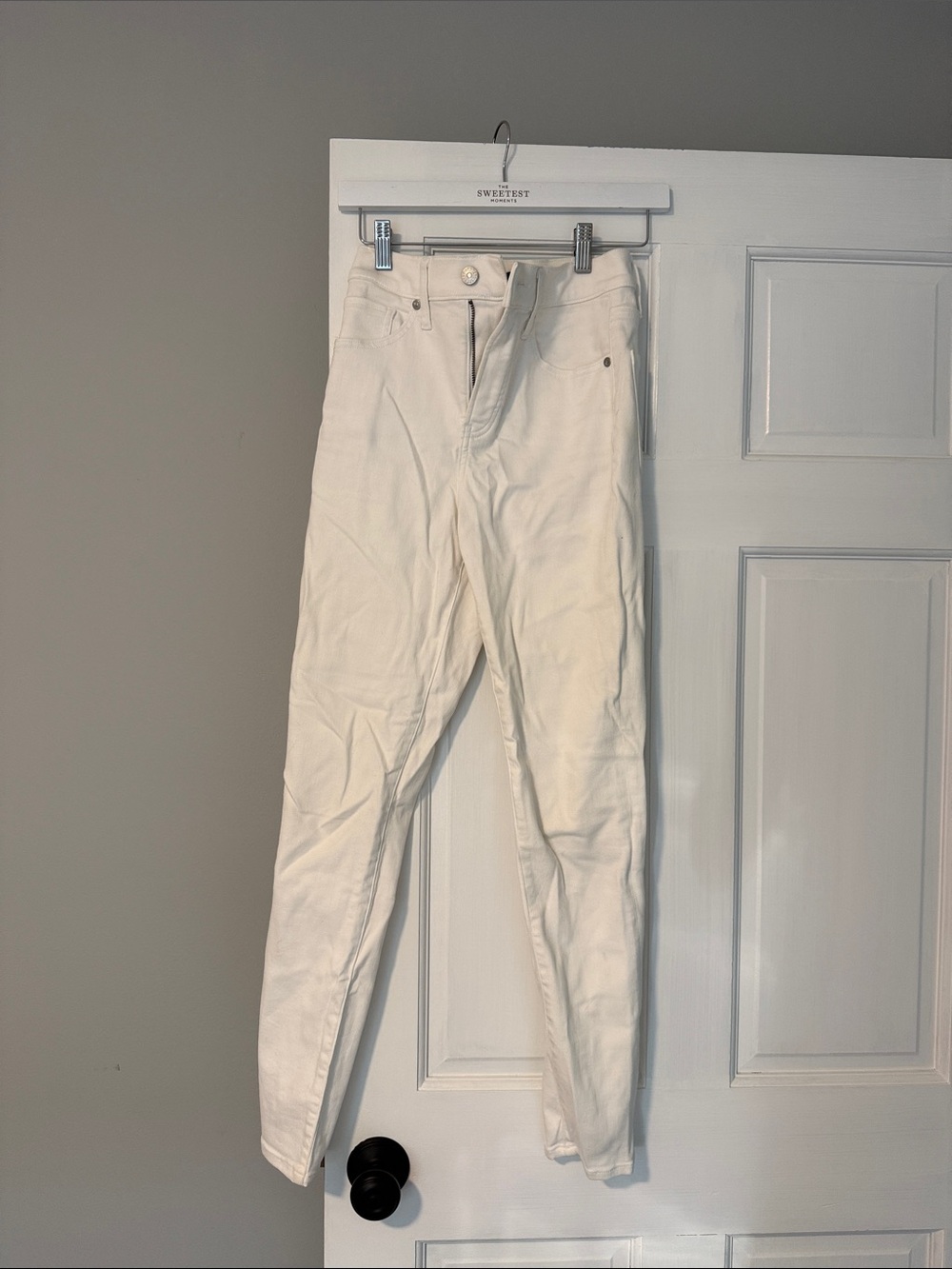 Express Women’s Skinny Jeans in White
